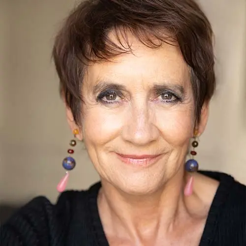 Caroline Loeb